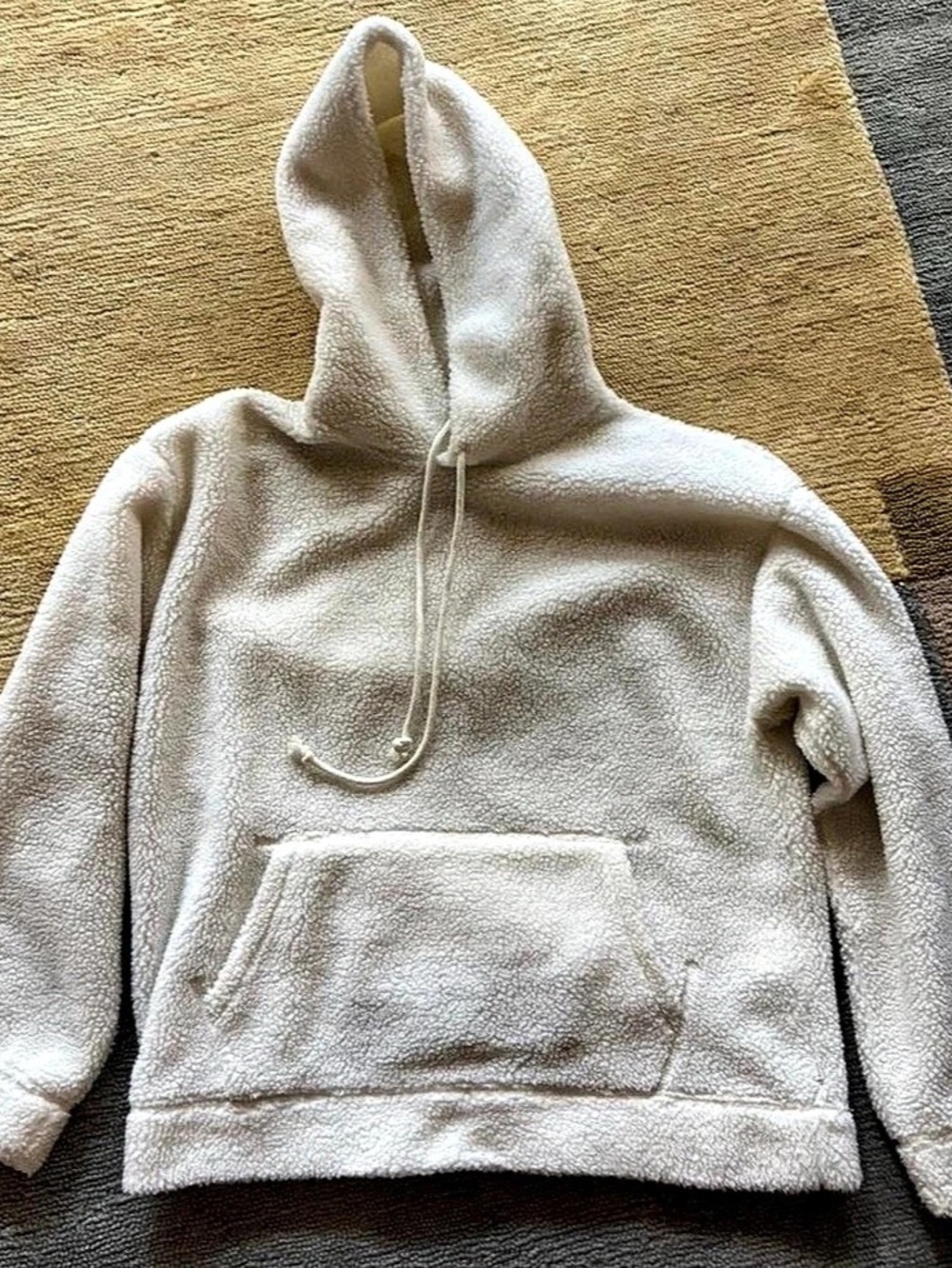 Levi’s Fleece Hoodie in White